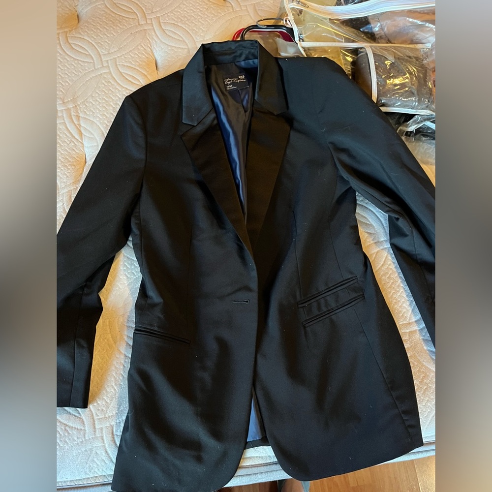 Dress jacket satin lapel